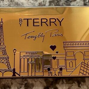 By Terry Paris  Makeup Palette